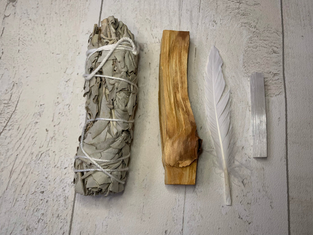 Mini Portable Smudge Kit - Smudging - Energy cleansing - Spiritual Cleansing - Positive Energy - White Sage  - Soy candle - Crystal healing