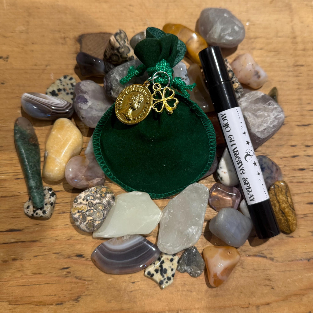 Luck Mojo Bag | Charm Spell Talisman for Attracting luck, Wealth, Success, Opportunities (spray included)