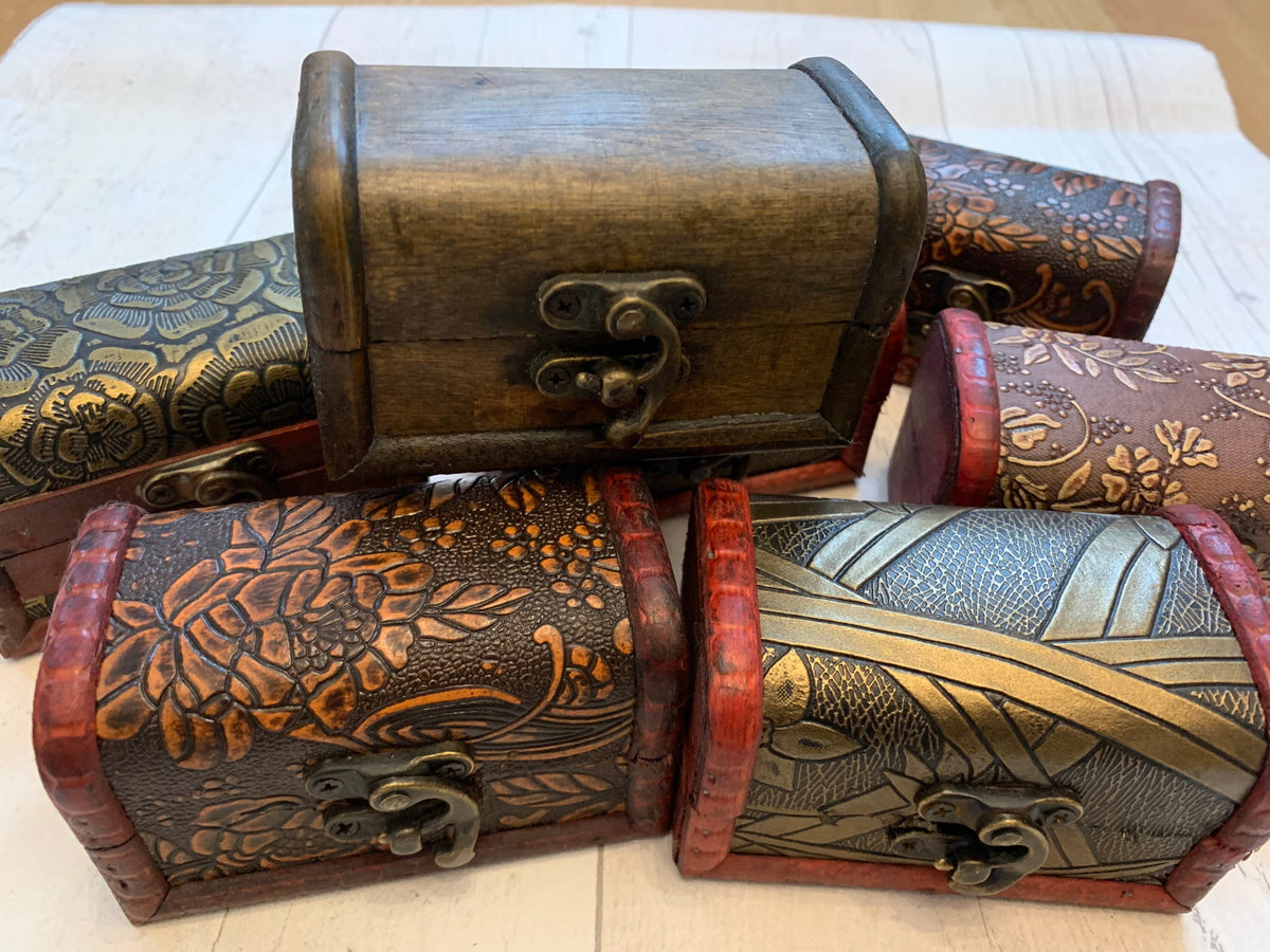 MIX & MATCH Triple spell set in wooden chest • pick 3 spells • witchcraft • get rich • magic spell kit • soy wax vegan candle crystals gift
